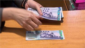 月老兼財神？苗栗情侶刮刮樂中百萬 爽喊：可以結婚...