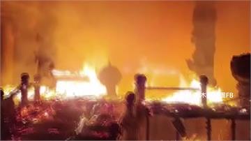 北市指南宮凌霄寶殿火警！ 猛烈火舌狂竄染橘夜空