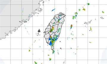 午後雷雨來了！氣象署發布「15縣市」大雨特報 