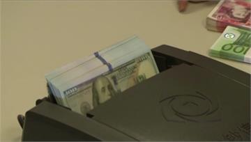 中東戰火熱！美元指數站上99水位 台幣重貶1.7...