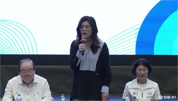 鄭麗文力挺饒慶鈴喊「鳳梨釋迦可推動兩岸和平」　怒...