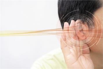 聽力受損列失智風險第一位 台灣65歲長者4成有聽...