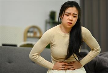 腸胃炎吃吐司？醫示警「這1款最雷」 恐讓肚子更痛...