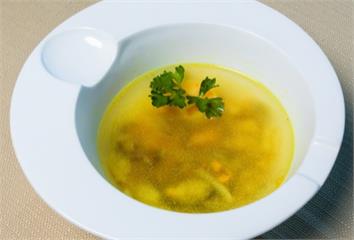 寒流頻頻、低溫拉警！醫師：薑湯、麻油雞不是人人適...