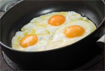雞蛋被冤枉好久！美研究：吃12顆蛋與吃2顆影響幾...