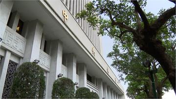 央行理監事會12/18登場 預期利率不動、資金寬...