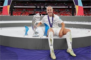 英國擊敗八冠德國 歐洲女足盃加時進球奪隊史首冠！