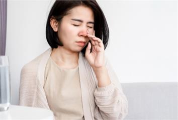 不是感冒！「單側鼻塞+耳悶耳鳴」恐是鼻咽癌  醫...