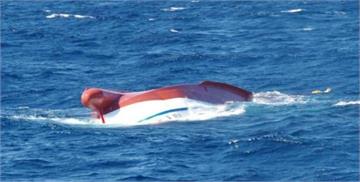 台漁船在石垣島海域翻覆 「尋獲1具遺體」6人仍失...