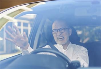 返鄉一塞車就爆氣？專家激推「1神器」降怒氣  網...