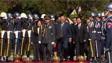 軍禮迎諾魯總統 總統蔡英文：台諾邦誼堅實友好