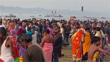 無懼確診數翻30倍 印度恆河聖浴上看3百萬人