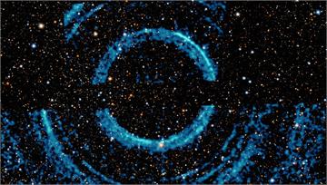 天鵝座黑洞附近  NASA拍到「發光幽靈環」