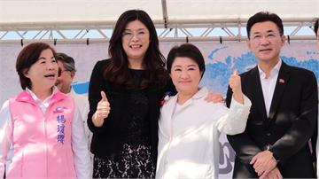 用行動駁不合！鄭麗文擁盧秀燕讚「黨內太陽」 同台...