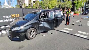 66歲騎士遭撞飛亡！ 車上移工秒開門逃逸
