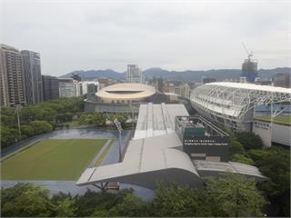 滯留鋒面南移！中部以北、宜花濕涼「雨區擴大」 最...