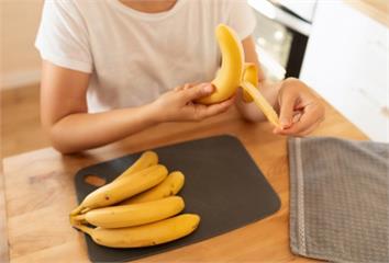 香蕉買回家要先洗？專家曝原因  不只細菌「這東西...