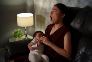 在婚姻中像單親？喪偶式育兒毀掉家庭？ 心理師給夫...
