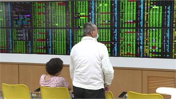 台股收盤跌225點收33112 台積電挫20元