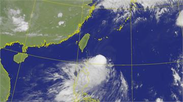 「禿頭」了？中颱米克拉被掀天靈蓋 氣象粉專預告：...