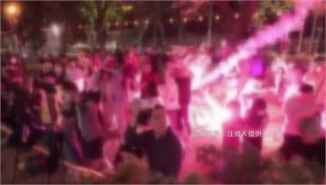 宮廟煙火秀變蜂炮！民眾驚慌逃命畫面曝 消防局：疑...