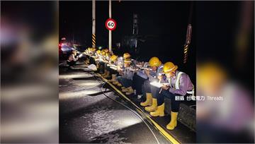 台電搶修復電！ 路邊吞便當照感動上萬人喊「辛苦了...