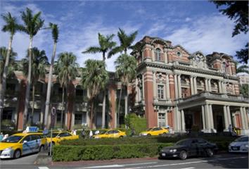 臺大醫院學者再創佳績！2025年全球前2%頂尖科...