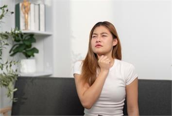 看棒球應援喊到喉嚨痛？醫曝「急救5招」 1調味料...