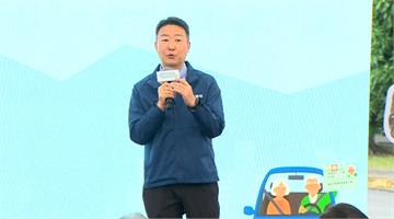 高齡換照新制明年5月上路！70歲起須換照 繳回駕...