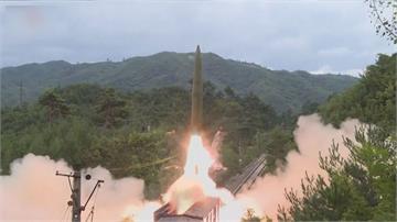 北韓再突襲式射彈 飛越日本警報大響