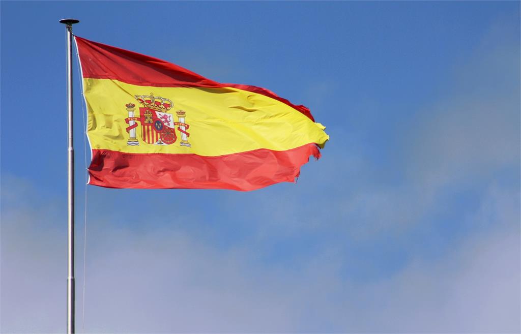 西班牙衛生部宣布，恢復對中國旅客的限制，要求入境時出示陰性或疫苗證明。圖／翻攝自Pixabay