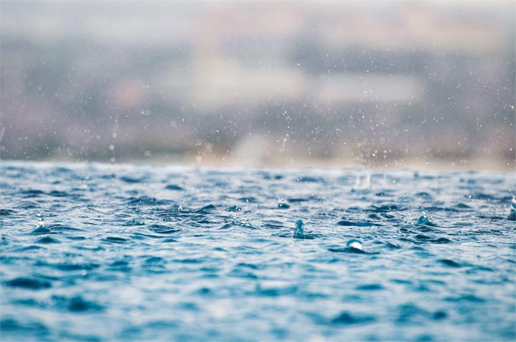 白鹿颱風侵台，雨勢恐達豪雨等級。圖：Unsplash（示意圖）