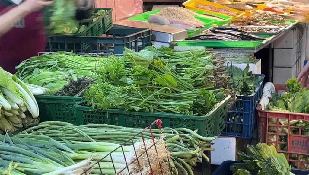 薔琵掃過台灣！攤商稱菜價穩「原因曝光」 僅葉菜類約漲1成 