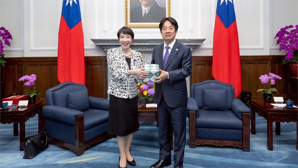 高市早苗與賴總統會面時，曾提到台日有著一樣處境。圖／總統府提供（資料畫面）