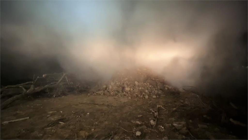 新竹關西鎮有民眾燃燒廢棄物。圖／台視新聞