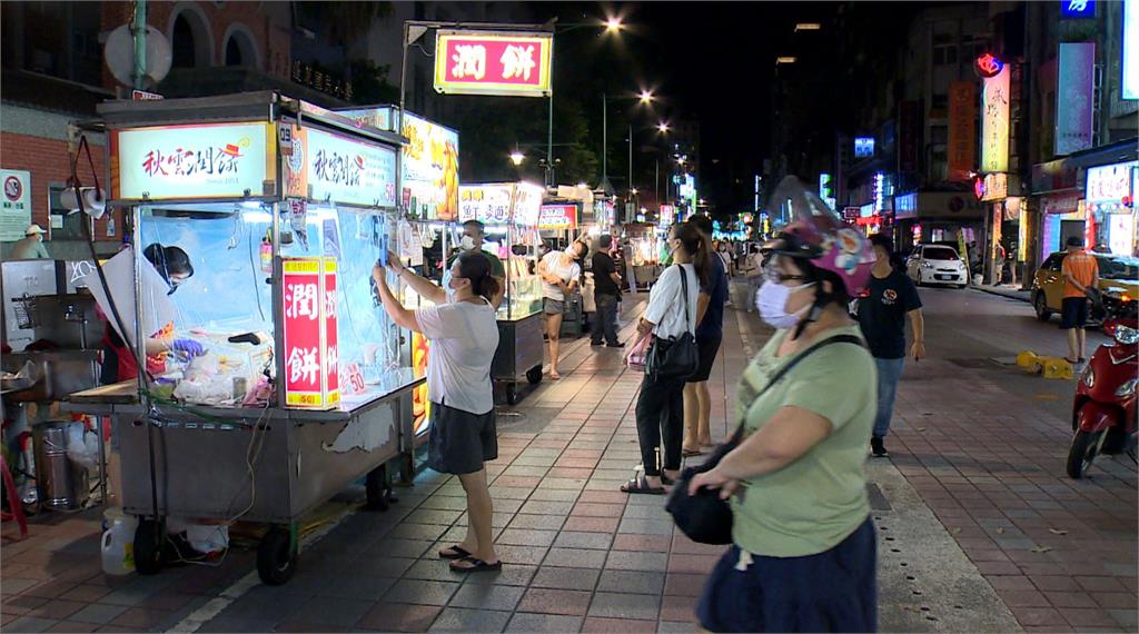 寧夏夜市「微解封」首日現人潮 柯文哲：比照餐廳營...