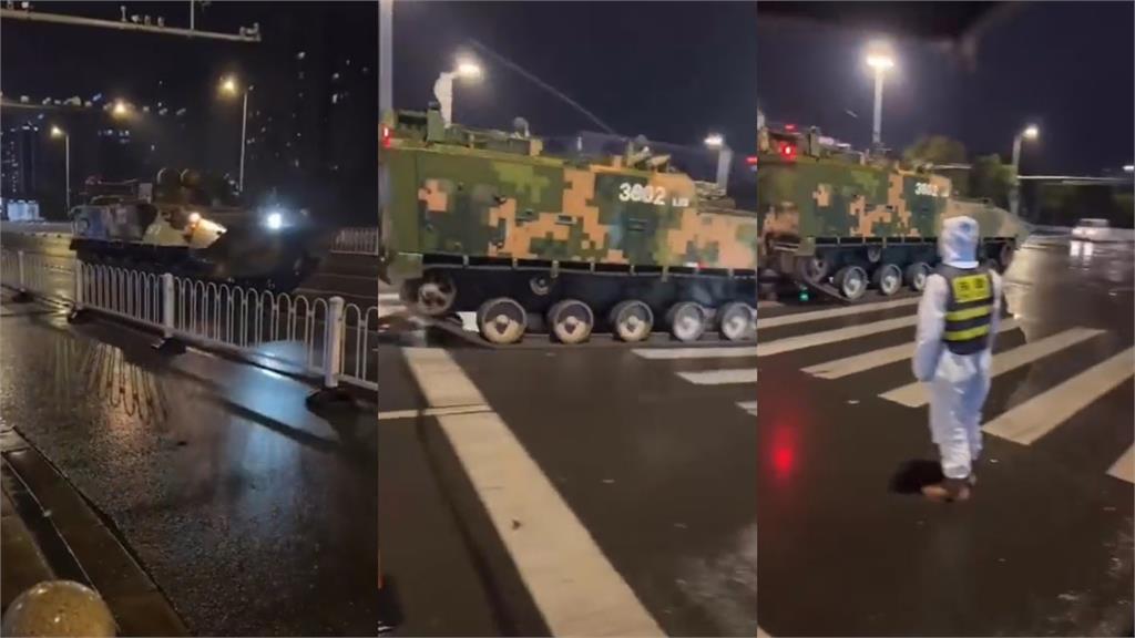 大批裝甲車經過江蘇徐州街頭，引發民眾熱議。圖／翻攝自推特