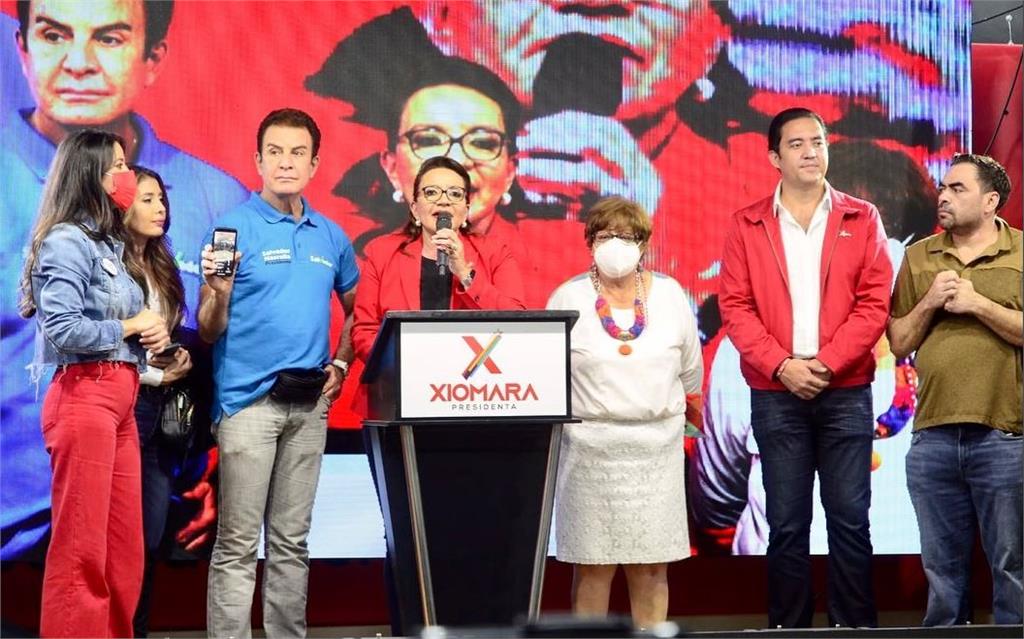 宏都拉斯總統當選人卡斯楚的的副總統人選納斯拉勒表示，只要與美國保持良好關係，就不需要與中國建交。圖／翻攝自Facebook@Xiomara Castro De Zelaya