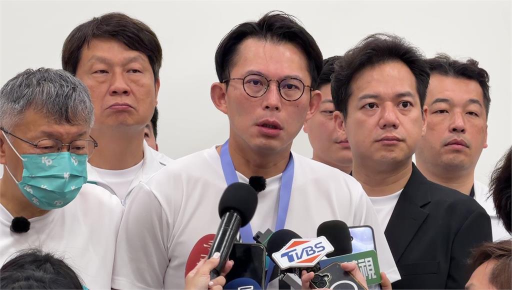 鄭麗文推修黨產條例 黃國昌：民眾黨不會支持