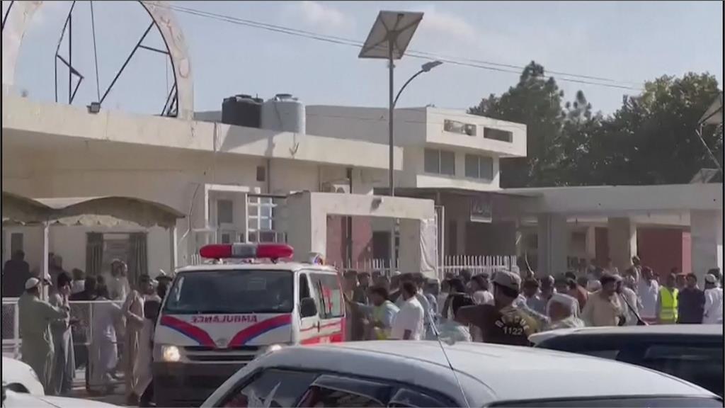 巴基斯坦驚傳自殺炸彈攻擊。圖／路透社、美聯社