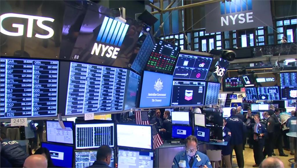 輝達等AI概念股反彈、下月有望再降息 美股四大指數收高