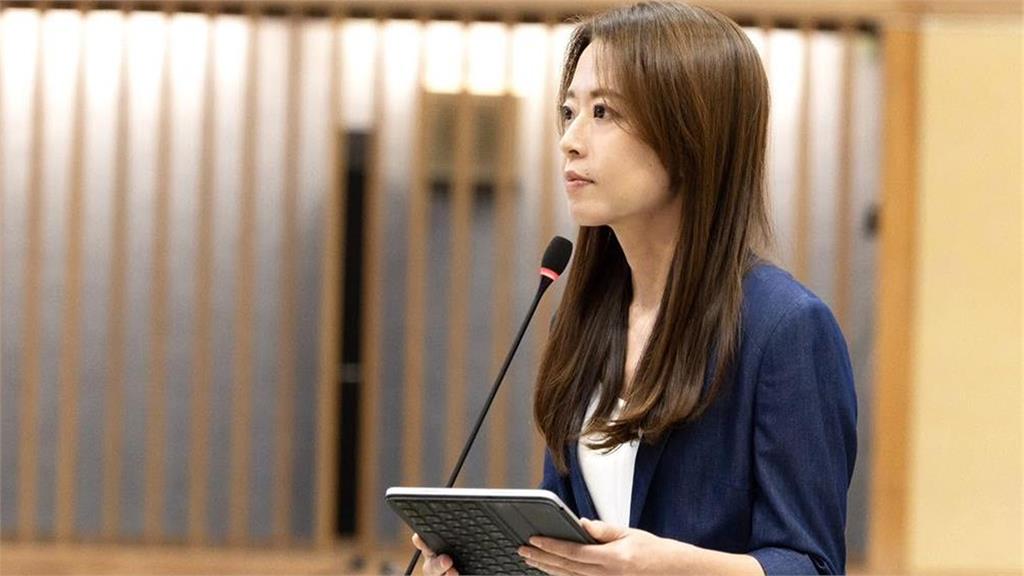 拋政壇震撼彈 國民黨新北議員江怡臻宣布退選2026