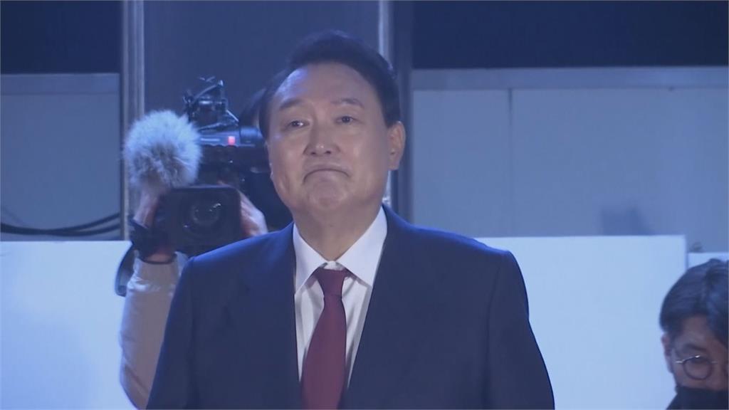 南韓總統大選由國民力量黨候選人尹錫悅以24萬票之差勝出。圖：AP