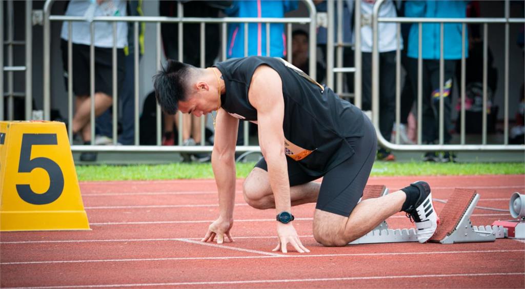 楊俊瀚是我國睽違25年，再度進入奧運男子100公尺賽事的選手。圖／翻攝自楊俊瀚 Hank Yang臉書