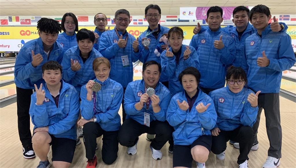 台灣保齡球代表隊參加第24屆聽奧共獲1金6銀6銅。圖／體育署提供