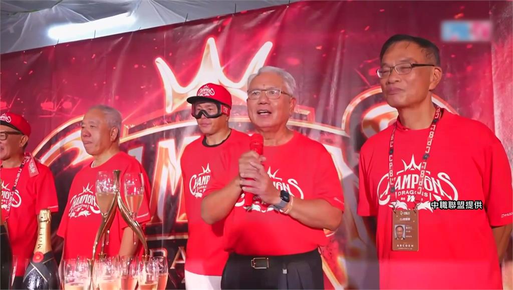 魏應交失言「味全龍封王精心策畫」 球迷炸鍋：打假球？蔡其昌也怒了