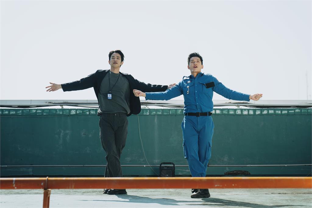 《監所男子囚生記》邱凱偉頹廢崩潰！　與詹子萱對峙上吊戲