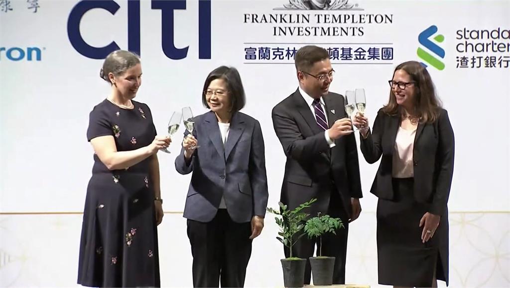 台灣美國商會舉辦謝年飯，總統、AIT主席羅森伯格受邀出席。圖／台視新聞