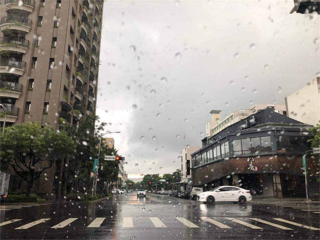 水氣逐漸北移，雨區擴大，未來2日雨勢更明顯