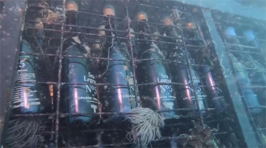 西班牙一間釀酒廠打造出海底酒窖。圖／翻攝自AP Direct